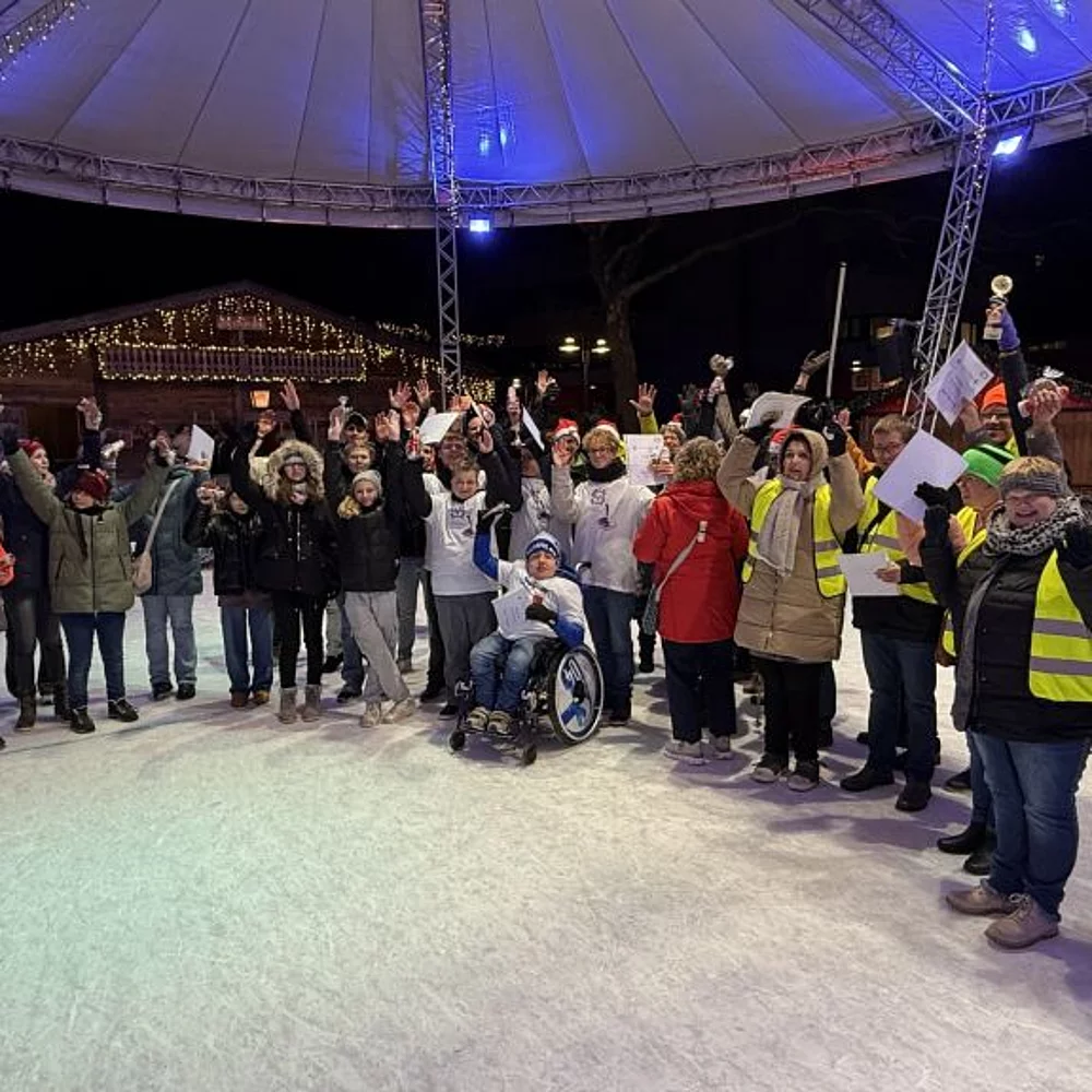 GMHütte on Ice mit Handicap-Spielern